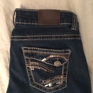 Maurices Jeans- size 5/6 short